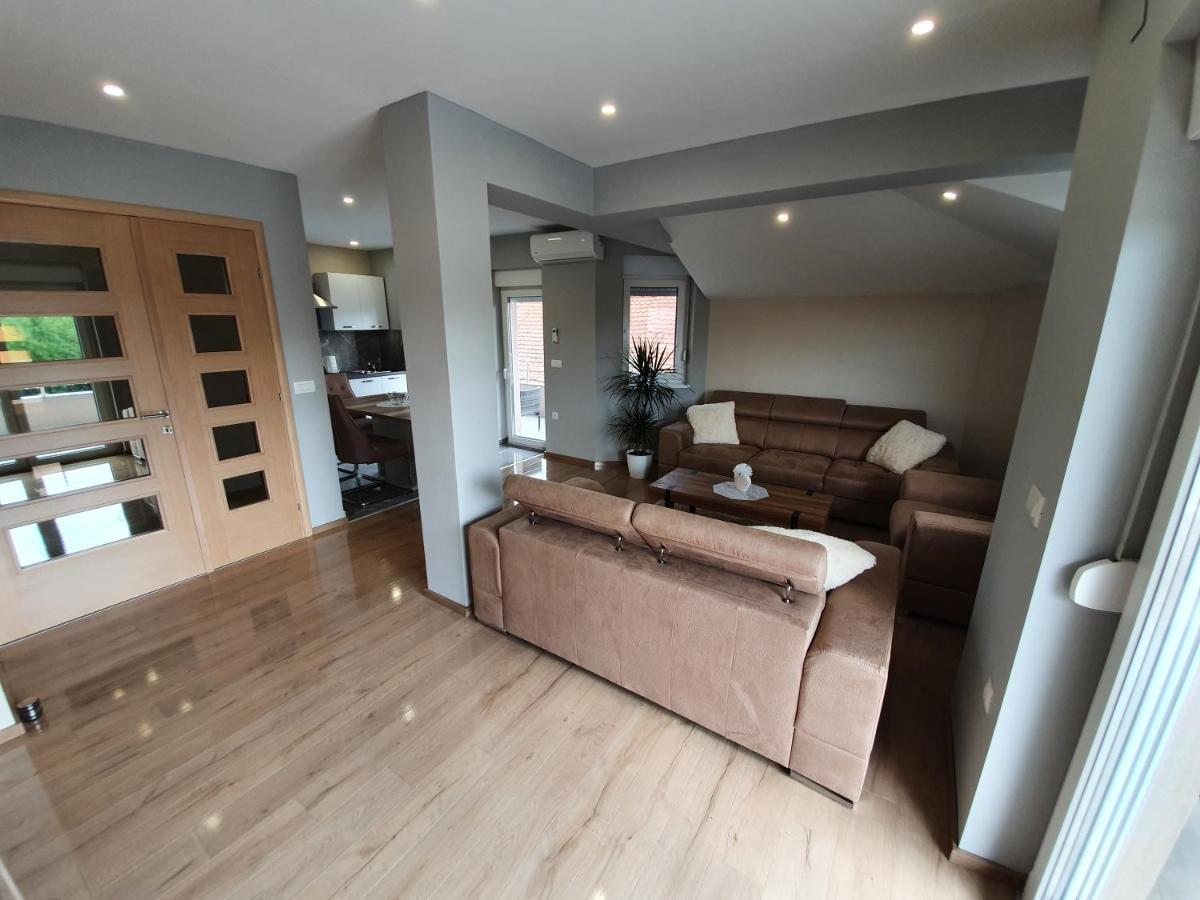 Apartman Bozur **** Satnica Dakovacka Exteriér fotografie