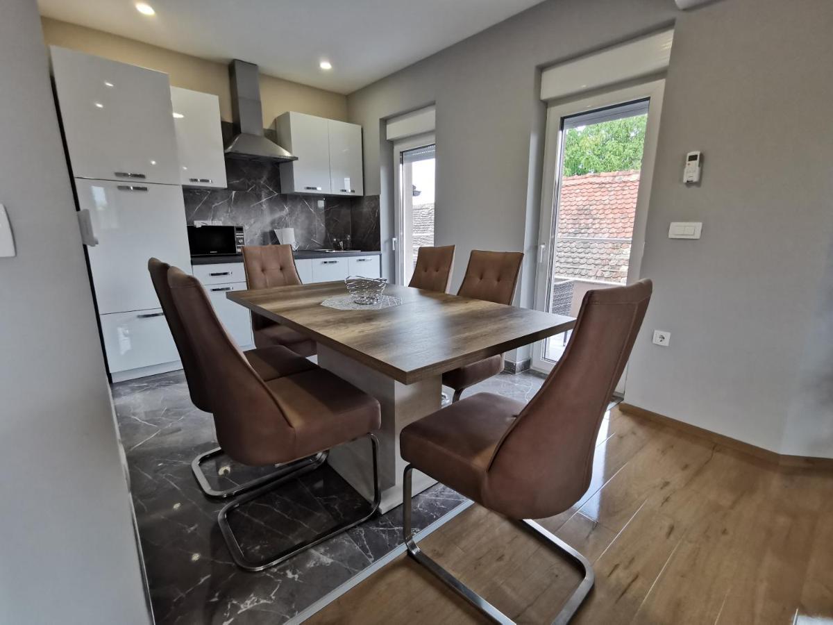 Apartman Bozur **** Satnica Dakovacka Exteriér fotografie